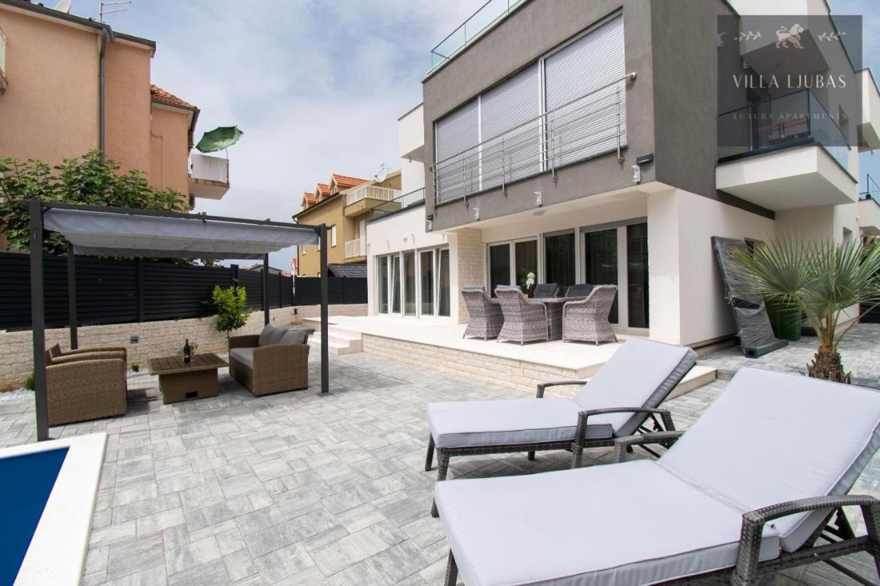 Villa Ljubas Srima Exteriör bild